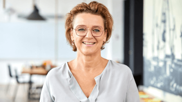 ueber uns_portrait michaela babicz_558x314_komprimiert