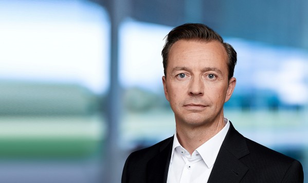 michael_rothmund_2316 x 1054_vorlage_l_right