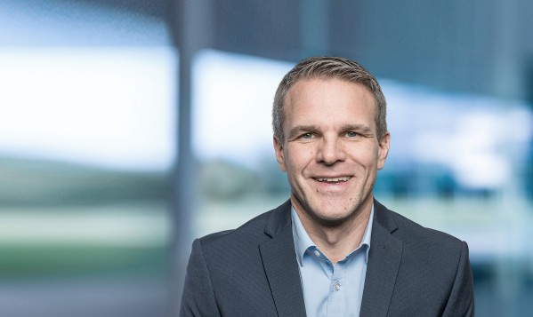 torsten_mueller_2316 x 1054_vorlage_l_right